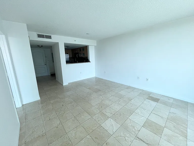2101 Brickell Ave #1111 — Photo 7