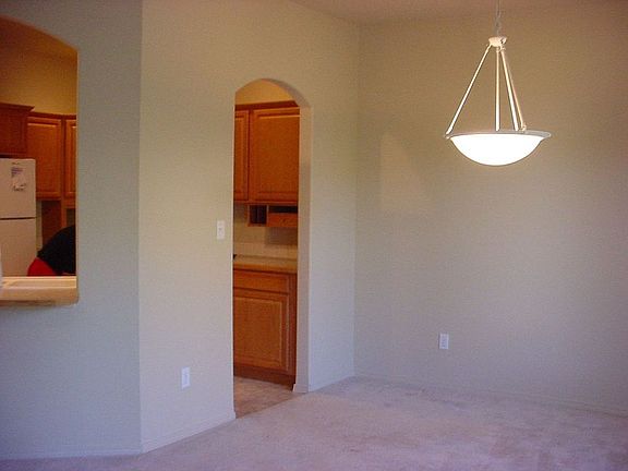 Kitch and dining room area
