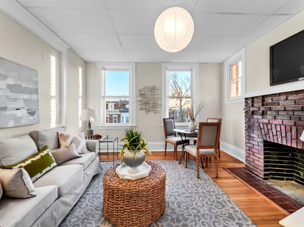 The Woodrow at 300 E 30th Street, 300 E 30th St APT 6E, Baltimore, MD 21218