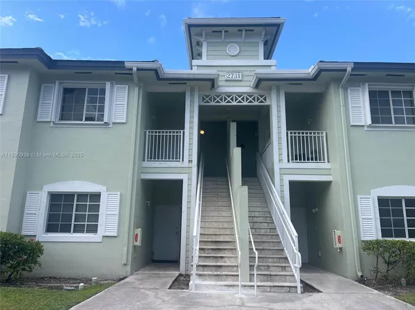 2731 NE 3rd Dr Unit 203, Homestead, FL 33033