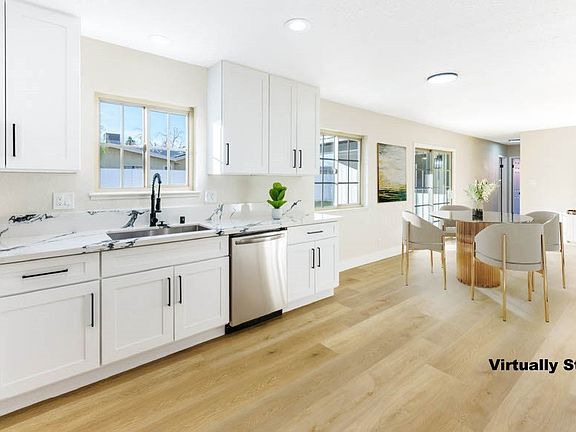 3rd image of 5153 Woodruff Pl