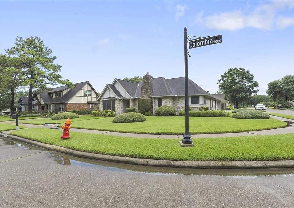 1st image of 5031 Colombia Dr