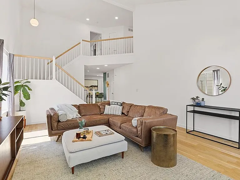 2297 Bristol St — Photo 11
