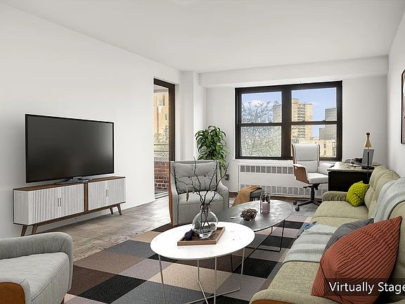 2nd image of 210 Broadway APT H707