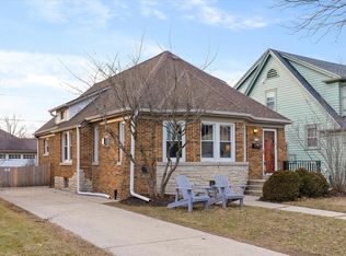 5117 N Idlewild Ave, Whitefish Bay, WI 53217