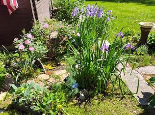 8 Seven Bridge Rd, Lancaster, MA 01523