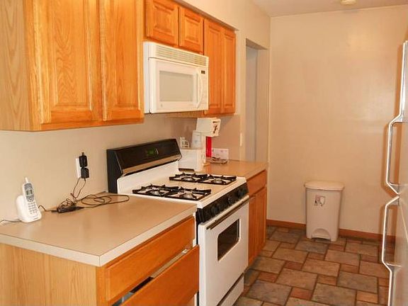5th image of 1339 Brookmark St SE