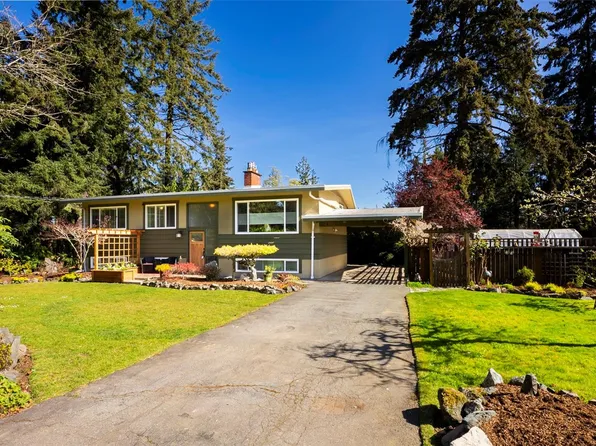 2370 Marlborough Dr, Nanaimo, BC V9S 3J4