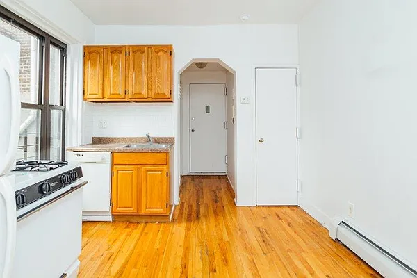 Rented by Nooklyn NYC LLC | media 22