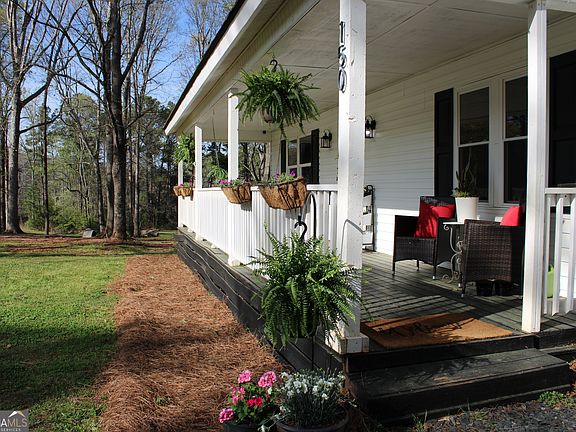 3rd image of 150 Mackey Rd