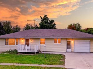 108 Hutchinson St, Harper, IA 52231