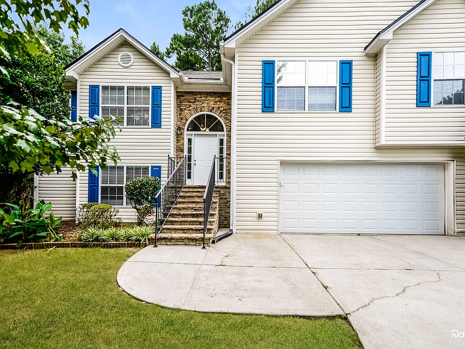 805 Lewis Ridge Cir