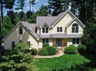 181 Wildflower Dr, Amherst, MA 01002