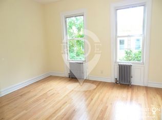 577 17th St, Brooklyn, NY 11218