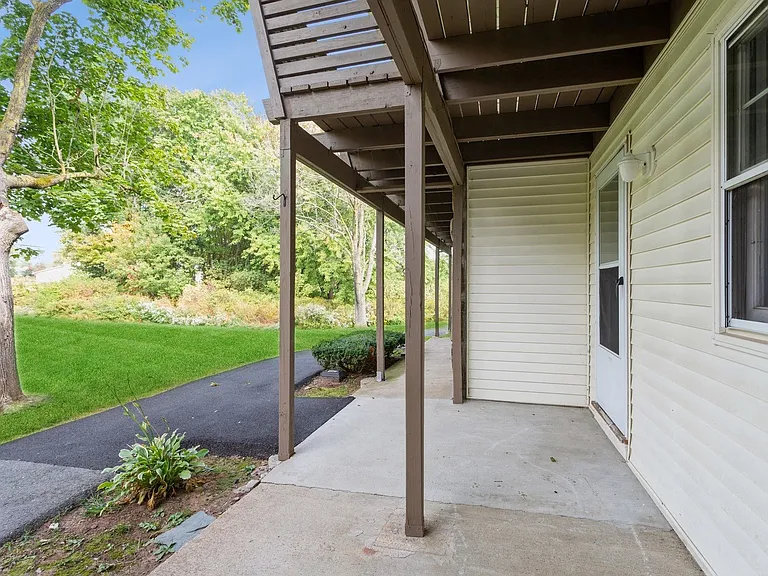 Stonebridge — Photo 23