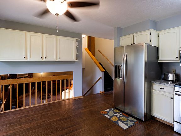 5th image of 4635 Bedfordshire Dr
