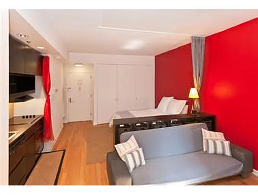 Rented by Douglas Elliman | media 25