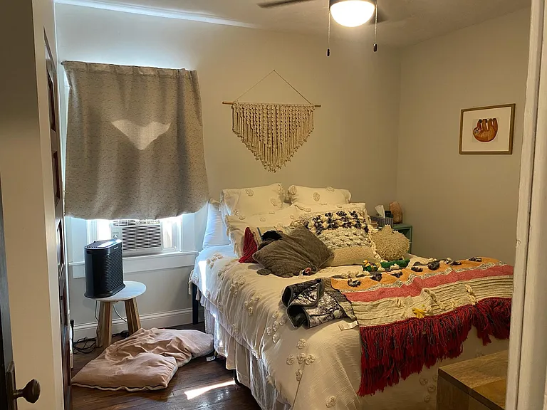 1584 Lakeland Ave — Photo 7