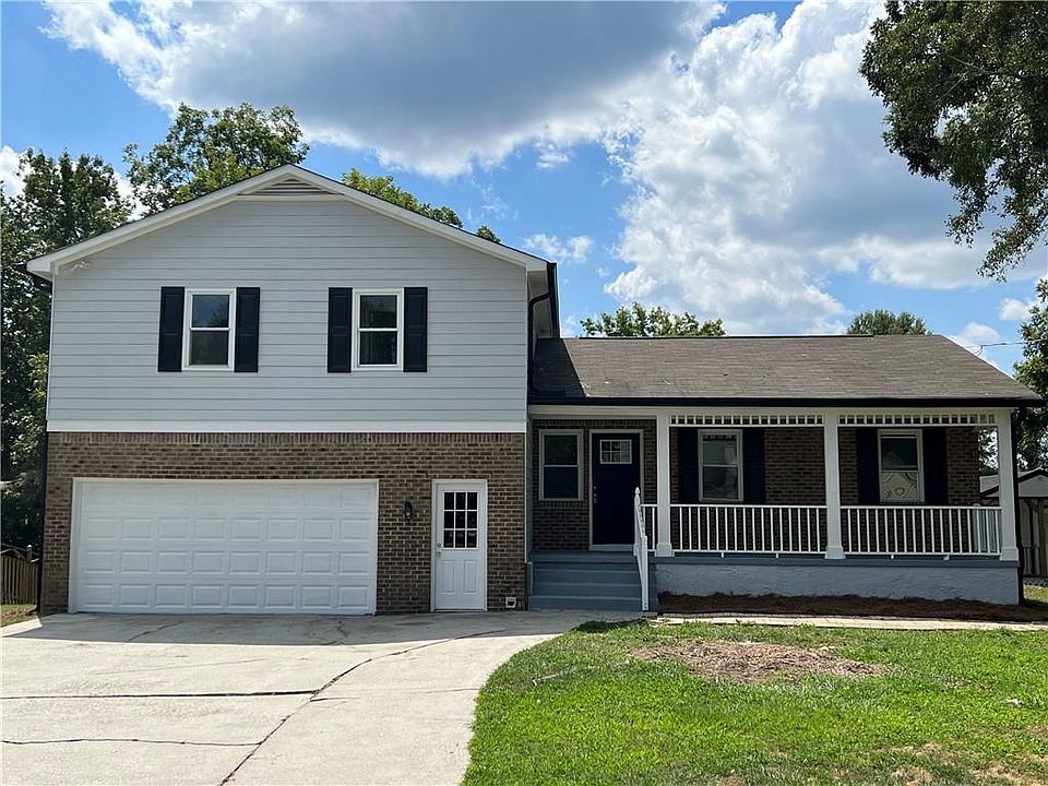 1st image of 2943 Brooks Dr