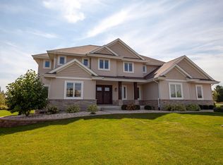 2865 Three Forks Rd, Belvidere, IL 61008