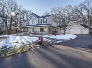 W165 Woodridge Dr, Eau Claire, WI 54701