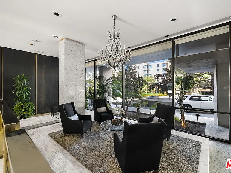 10450 Wilshire Blvd #5G — Photo 20