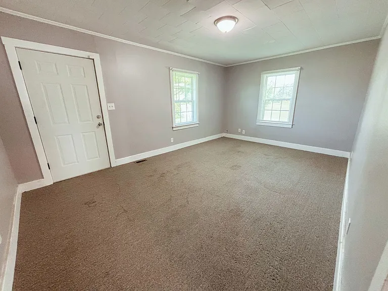 156 Brookston Rd — Photo 1