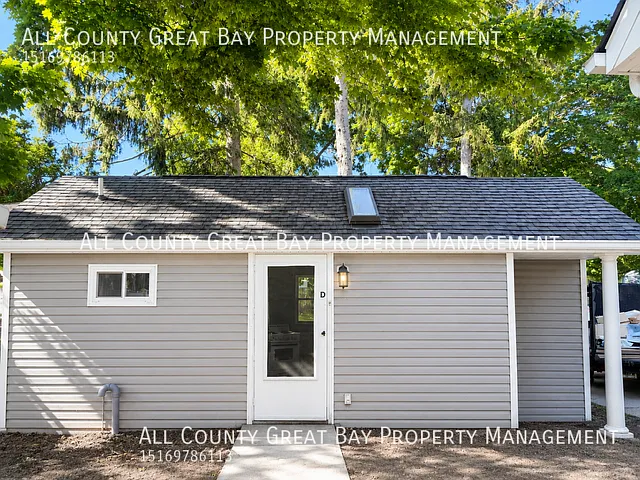121 Rose Dr #D — Photo 2