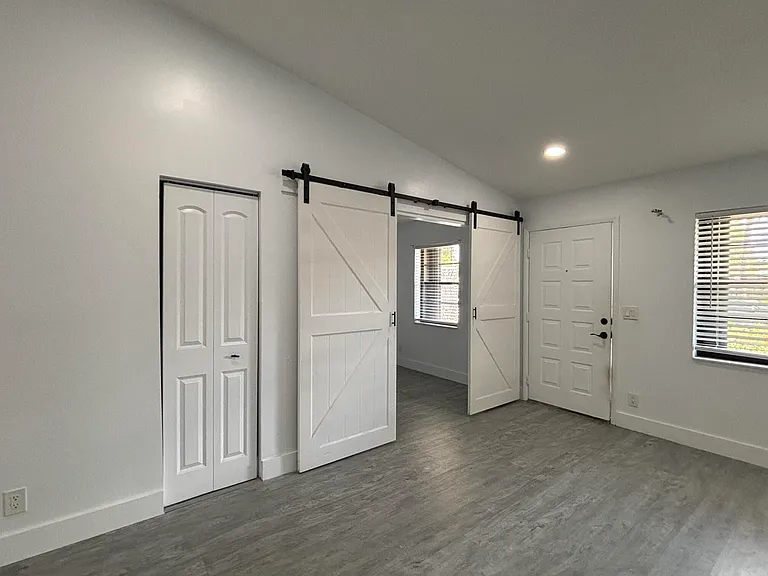 6132 Fairfield Cir #7 — Photo 15