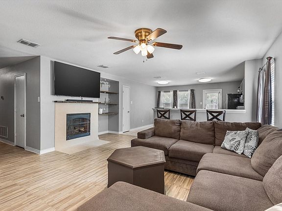 5th image of 8610 Mountain Bluff Ln