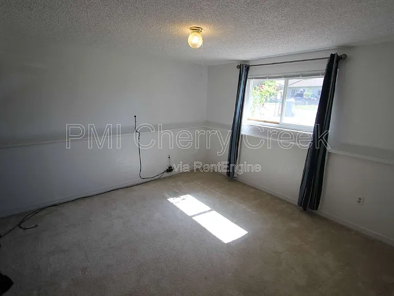 1875 S Ivory Ct — Photo 9