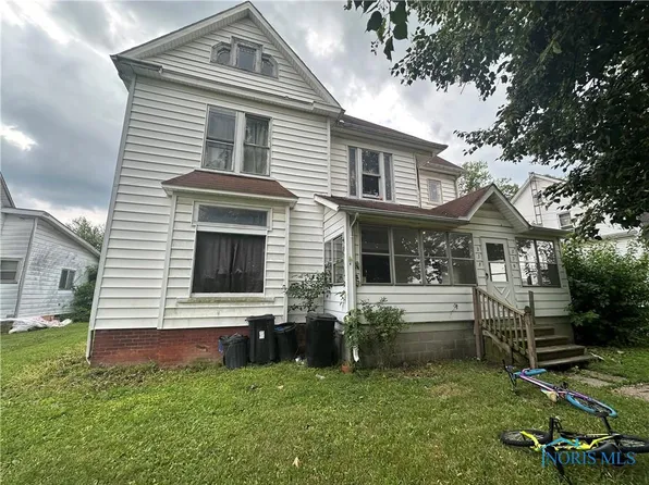 236 Birch St, Wauseon, OH 43567