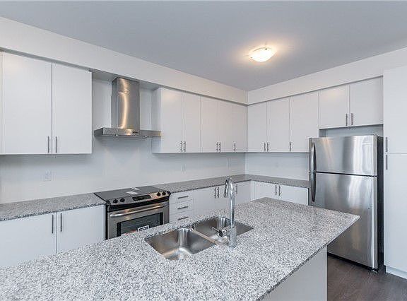 5th image of 207 Fowley Dr