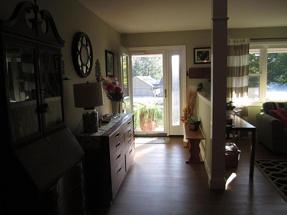 5th image of 103 Canterbury Dr