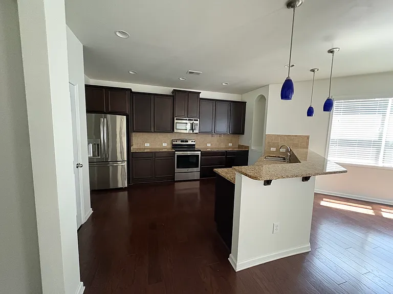 64 Leatherwood Dr — Photo 7