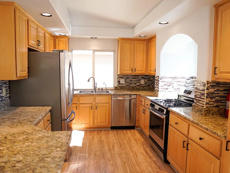 6219 White Point Ct — Photo 7