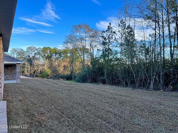 3rd image of 17887 Kelso Dr