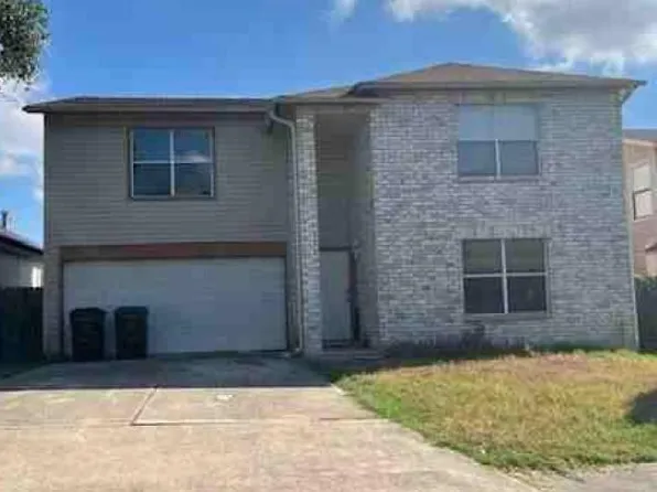 8055 Chestnut Barr Dr, Converse, TX 78109
