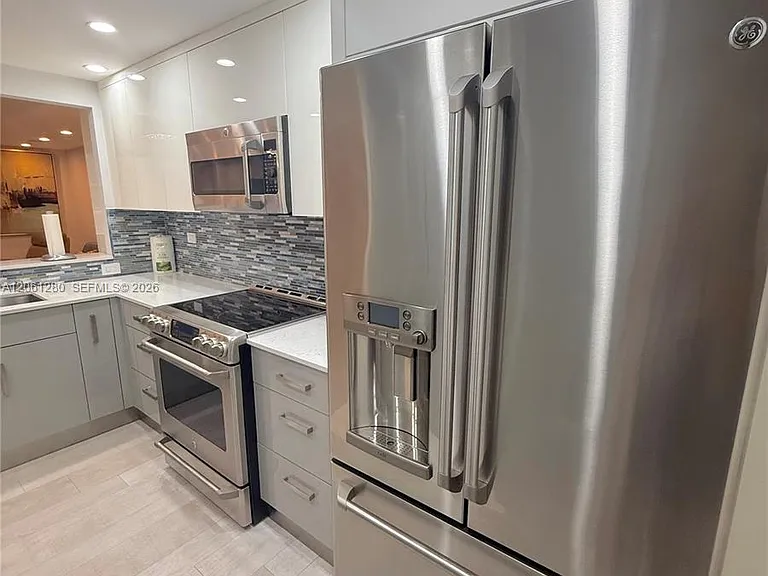 5555 Collins Ave #12C — Photo 14