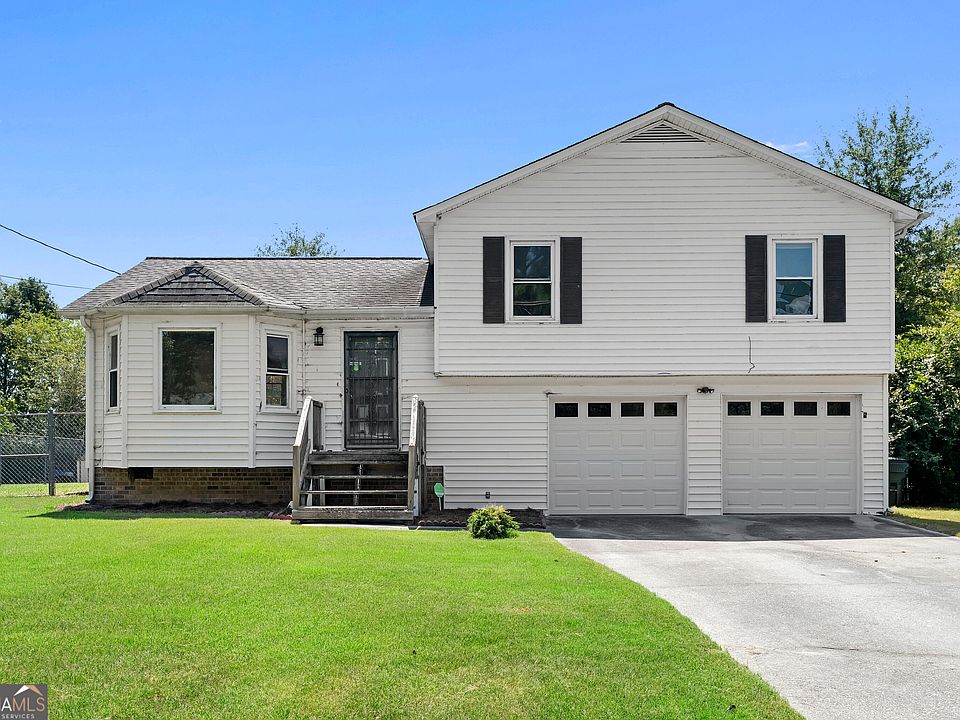 1st image of 1560 Rose Garden Ln