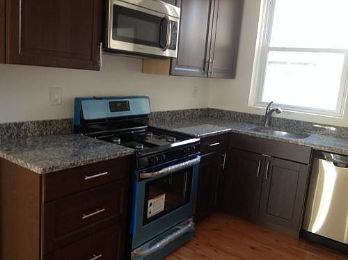 1st image of 1341 Lombard St