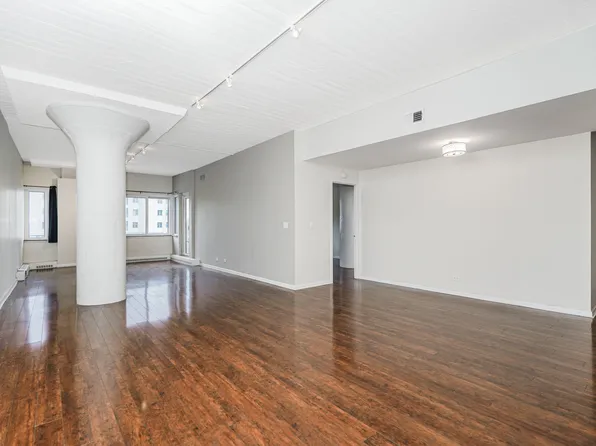 80 Bay Street Landing image 6 of 31