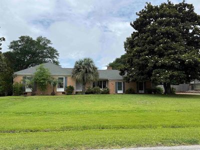 1113 Golf View Dr., North Myrtle Beach, SC, 29582