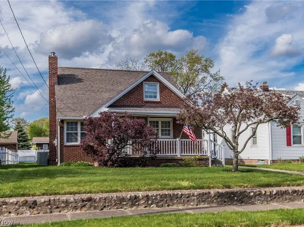 3727 12th St SW, Canton, OH 44710