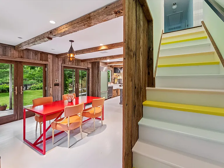 325 Narrow Ln — Photo 15