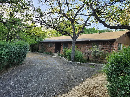 1141 Wildwood Ln Photo 1