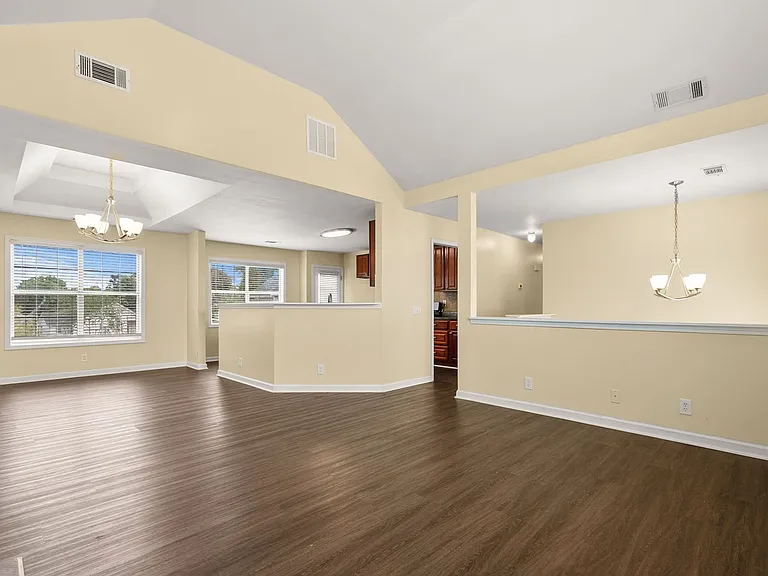 7187 Williams Rd — Photo 8