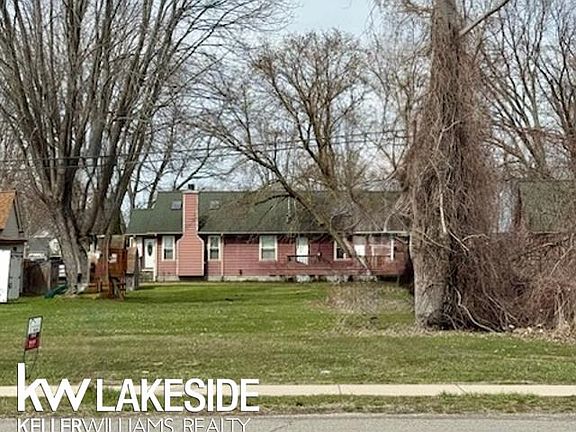 3rd image of 5970 Pointe Tremble Rd