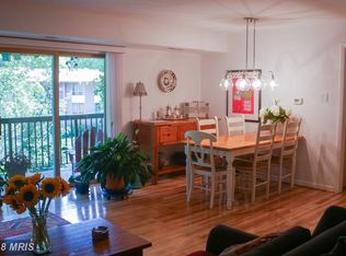 214 Park Terrace Ct SE APT 89, Vienna, VA 22180