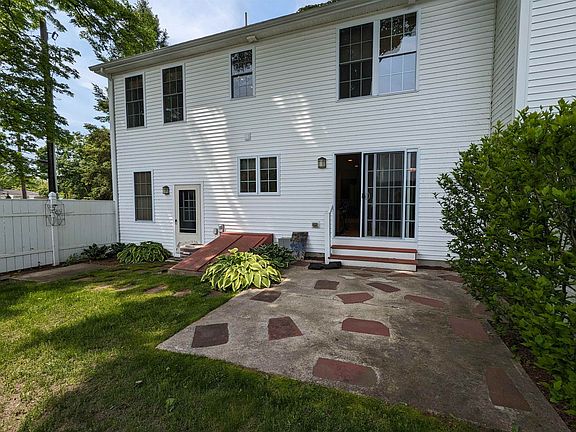 3rd image of 1 Belmont Drive